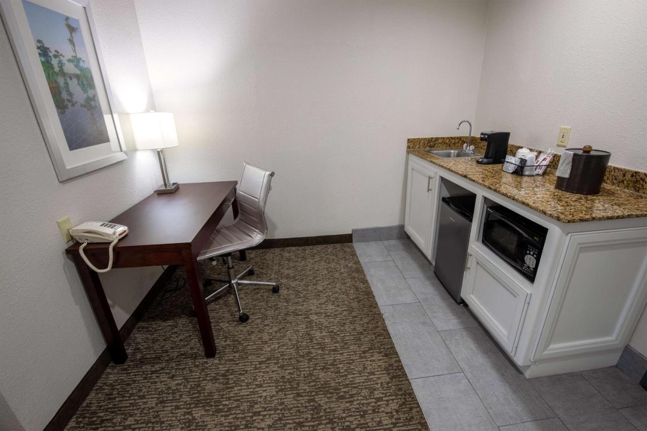 Best Western Plus Lafayette Vermilion River Inn & Suites Εξωτερικό φωτογραφία